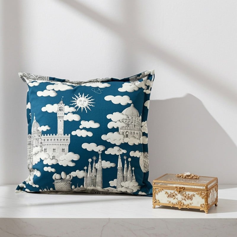 Cuscino “On a cloud” 50x50 cm in cotone 100% Thevenon – Edizione Limitata